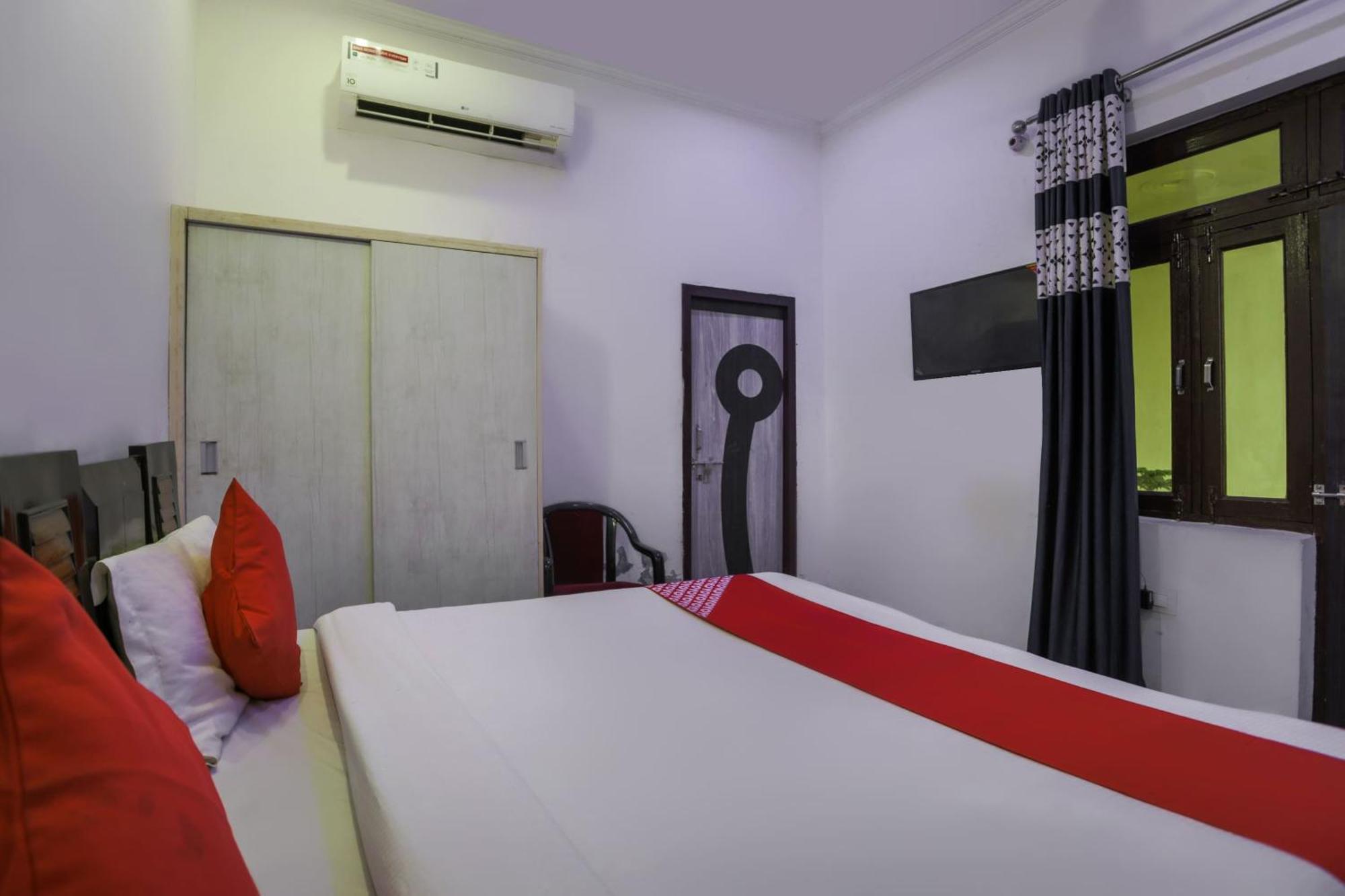 OYO 67790 Hotel Aarush Jhajhar Exterior foto