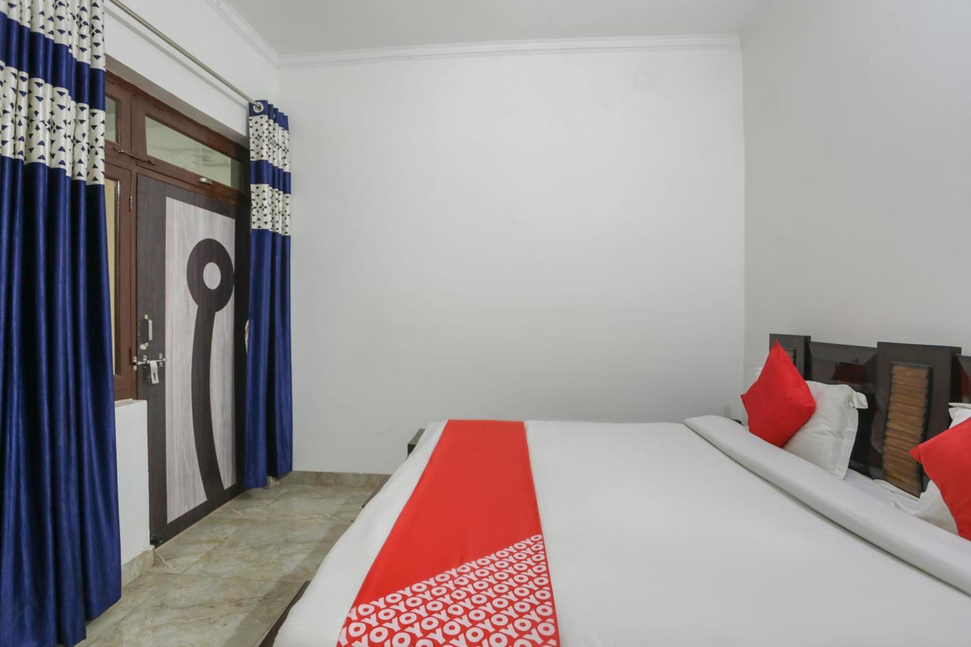 OYO 67790 Hotel Aarush Jhajhar Exterior foto