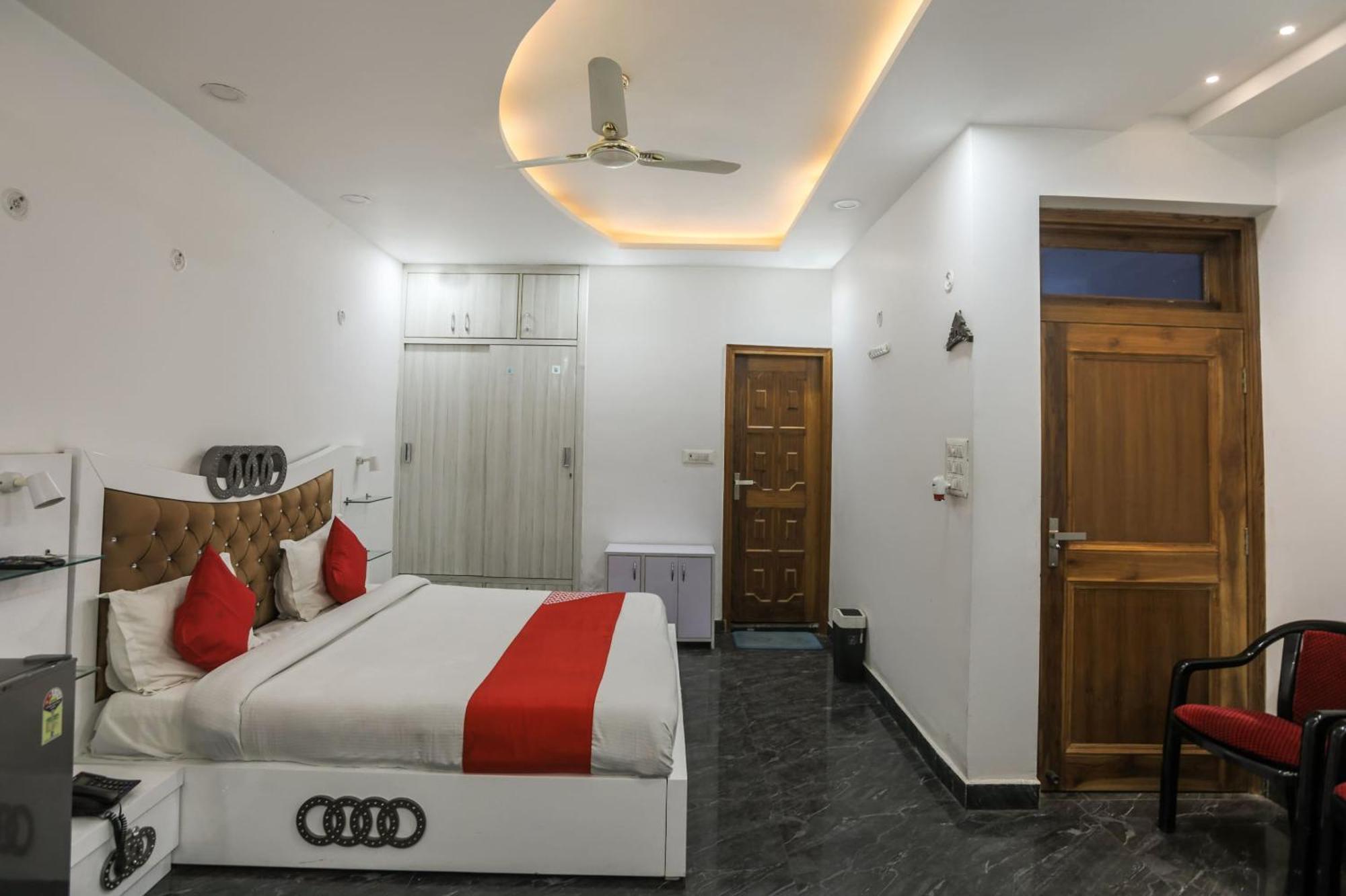 OYO 67790 Hotel Aarush Jhajhar Exterior foto